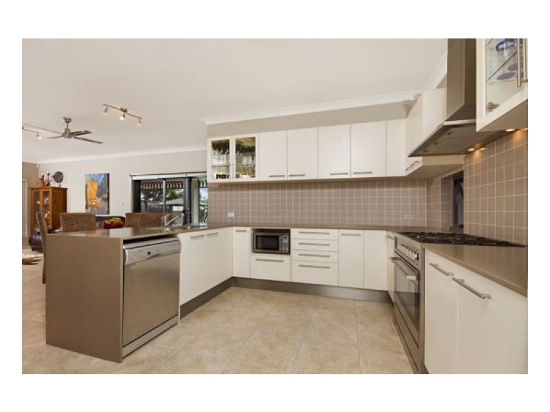 10. Harpulia Pl, Seventeen Mile Rocks QLD 4073