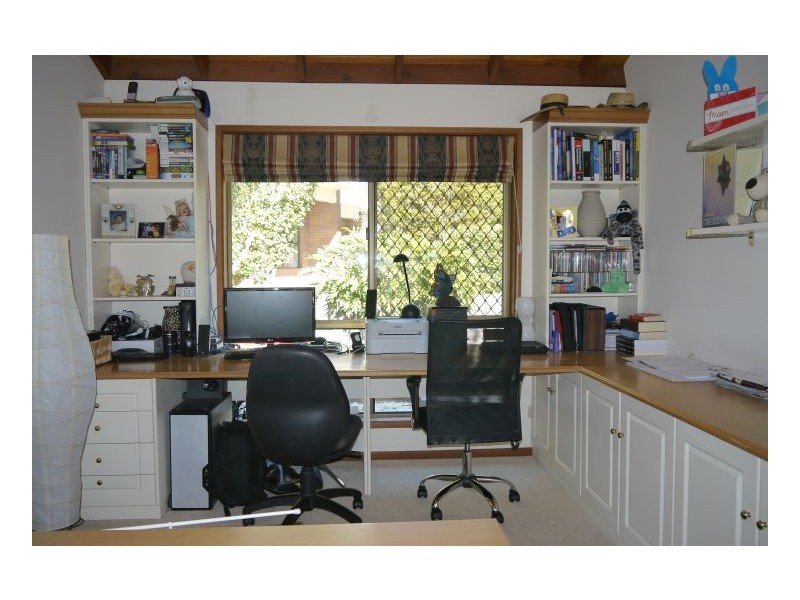 12 Alieda Court, Sinnamon Park QLD 4073