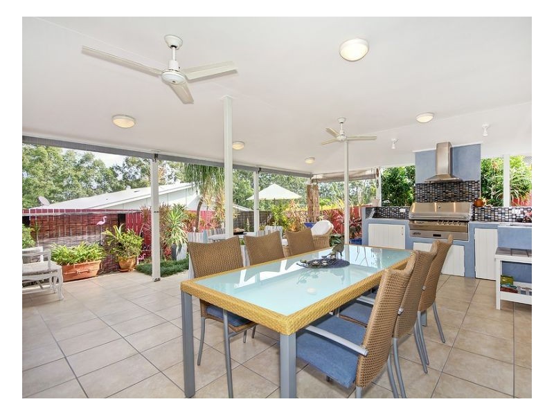 4 Gidgi Cl, Westlake QLD 4074