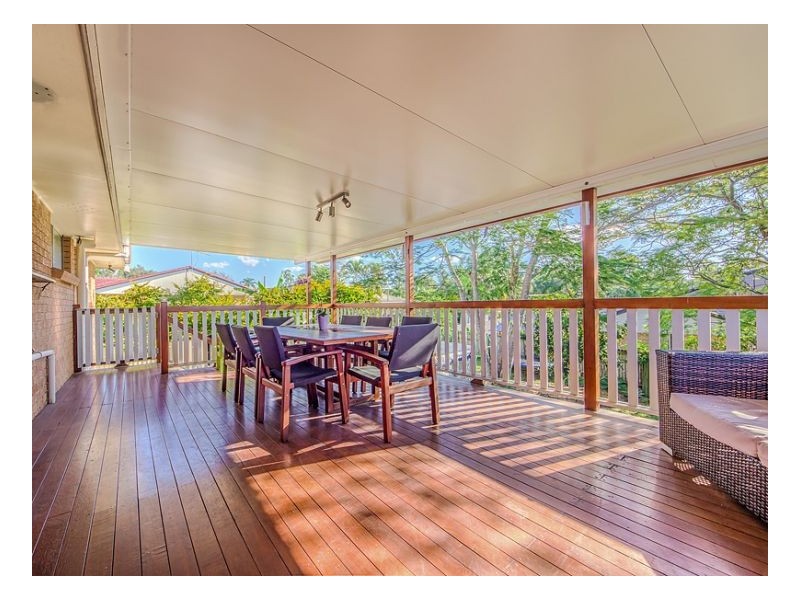 Jamboree Heights QLD 4074