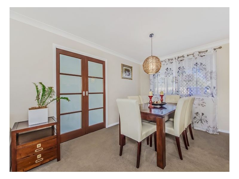 49 Paluna St, Riverhills QLD 4074