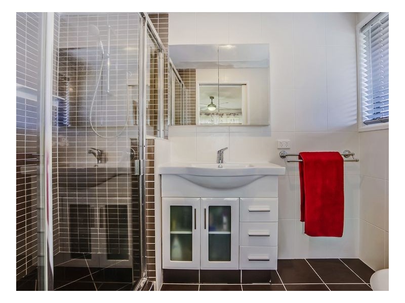 49 Paluna St, Riverhills QLD 4074