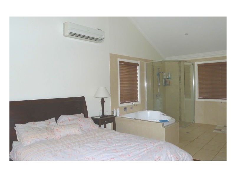 Westlake QLD 4074