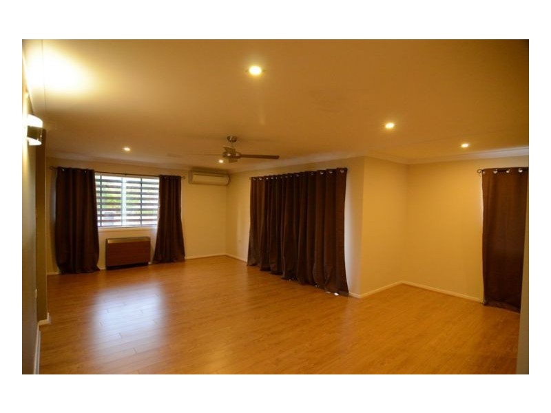 Jindalee QLD 4074