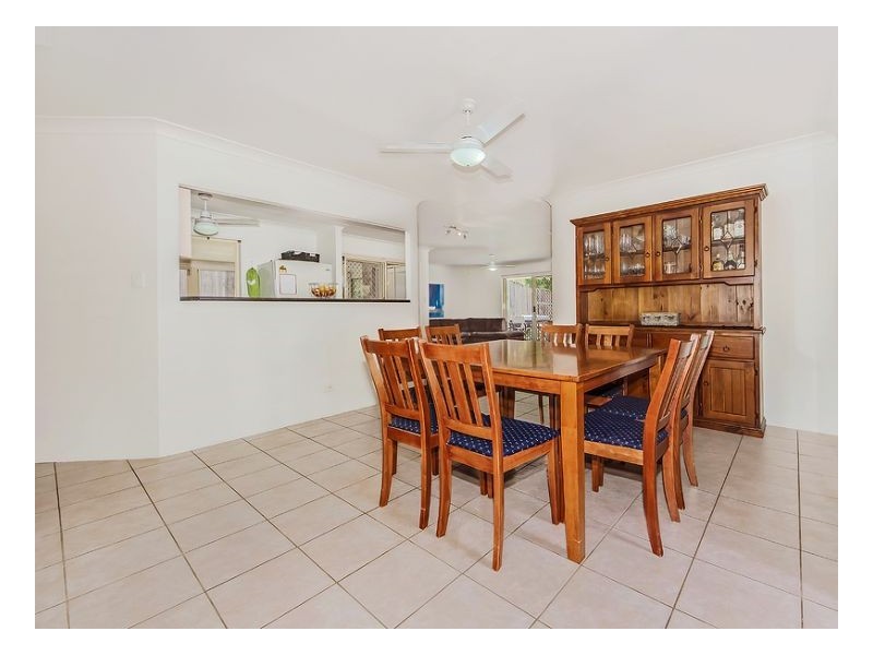 Seventeen Mile Rocks QLD 4073