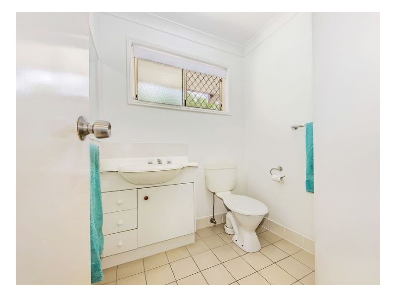 Seventeen Mile Rocks QLD 4073