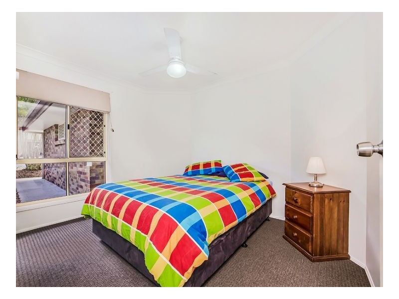 Seventeen Mile Rocks QLD 4073