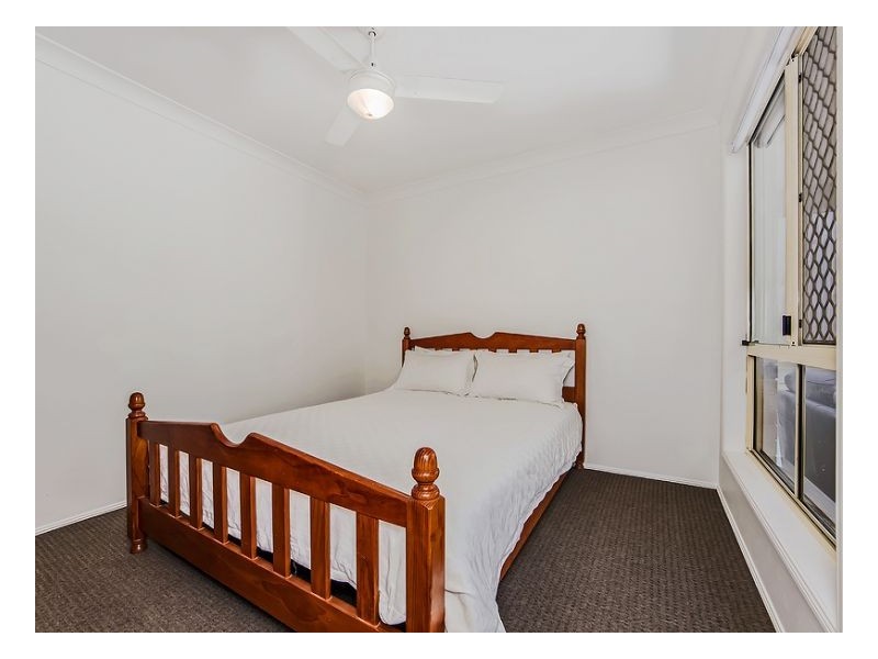 Seventeen Mile Rocks QLD 4073