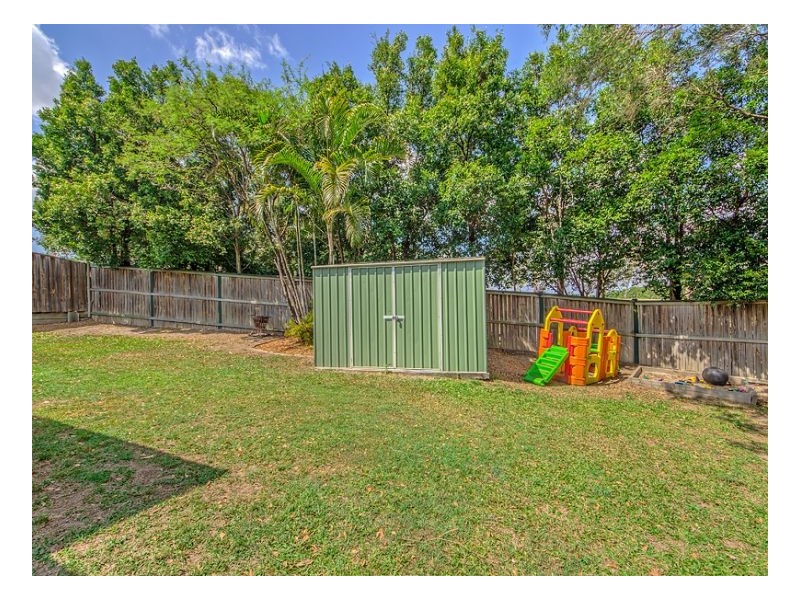 Seventeen Mile Rocks QLD 4073