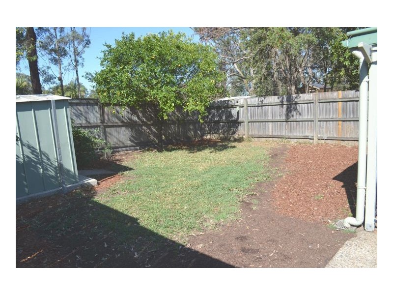 5 Stuart Pl, Forest Lake QLD 4078