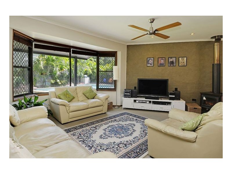 Seventeen Mile Rocks QLD 4073