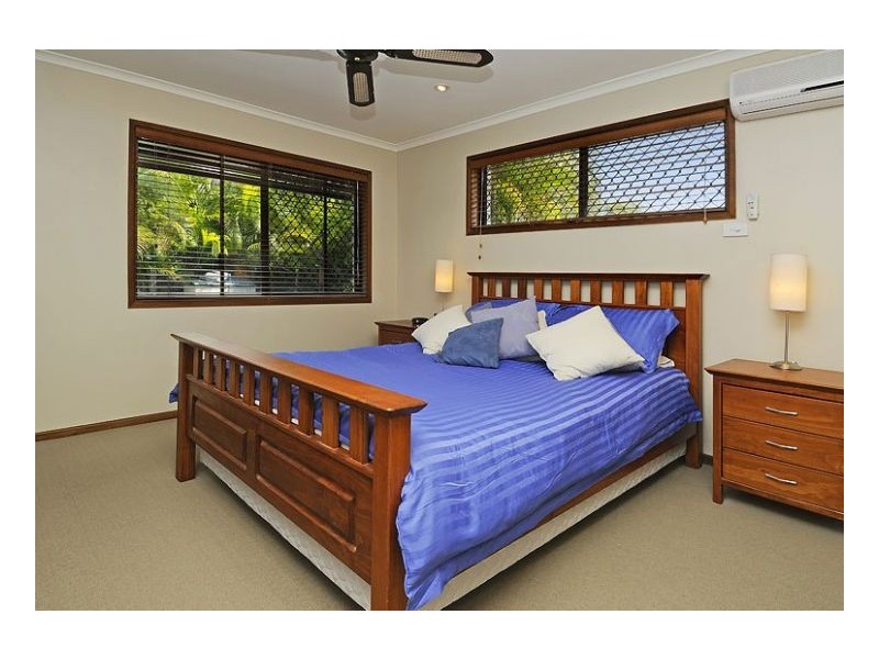 Seventeen Mile Rocks QLD 4073