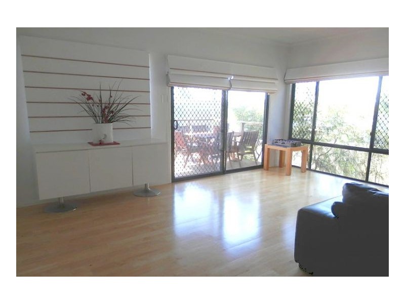 Seventeen Mile Rocks QLD 4073