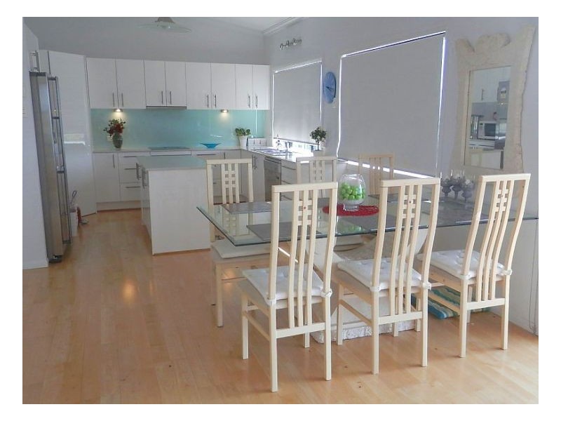 Seventeen Mile Rocks QLD 4073