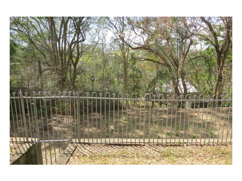 Chapel Hill QLD 4069