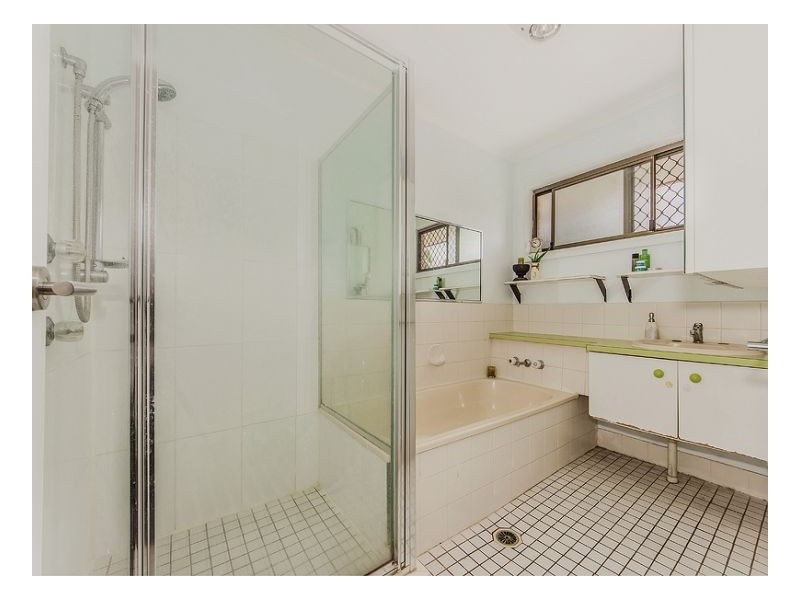 95 Sumners Rd, Jamboree Heights QLD 4074