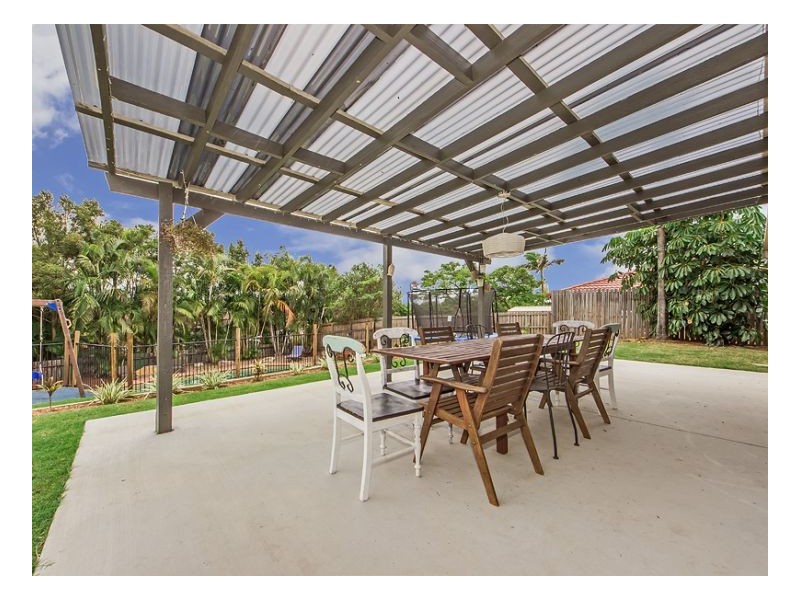 95 Sumners Rd, Jamboree Heights QLD 4074