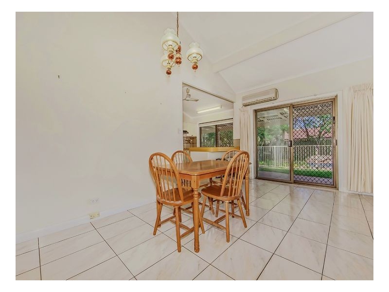 Mount Ommaney QLD 4074