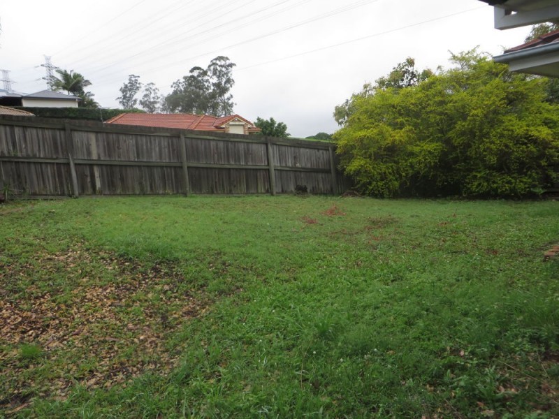 2 Stockwhip Place, Sumner QLD 4074