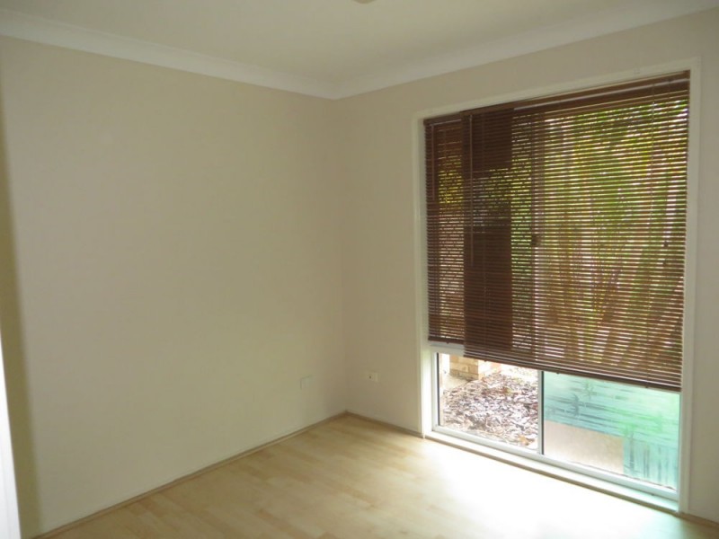 2 Stockwhip Place, Sumner QLD 4074