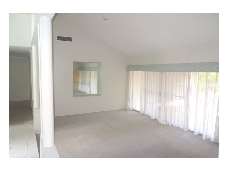 Sinnamon Park QLD 4073