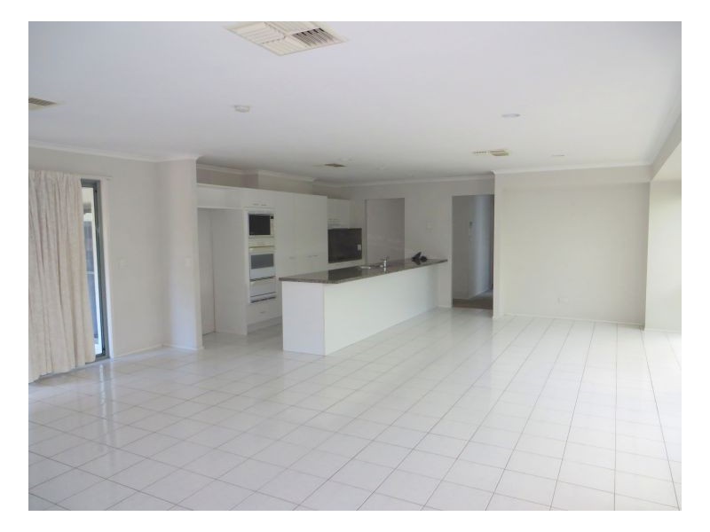 Sinnamon Park QLD 4073