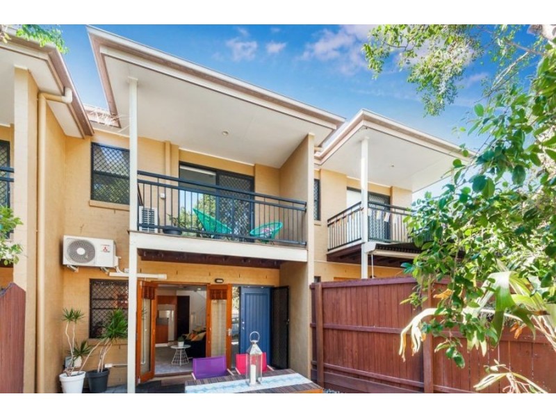 2/34 QUERRIN STREET, Yeronga QLD 4104