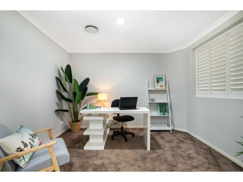 24 Lipizzaner Place, Pine Mountain QLD 4306