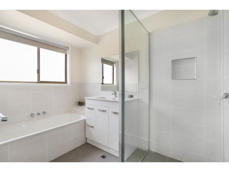 88 Riverhills Road, Middle Park QLD 4074