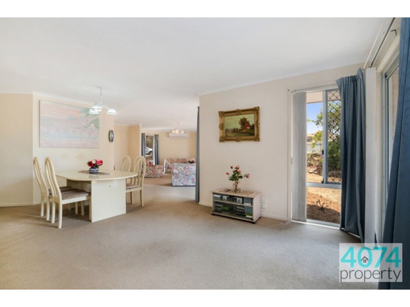 2 Elm Close, Sinnamon Park QLD 4073