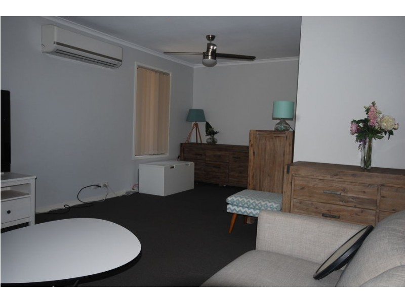 25 Paluna Street, Riverhills QLD 4074