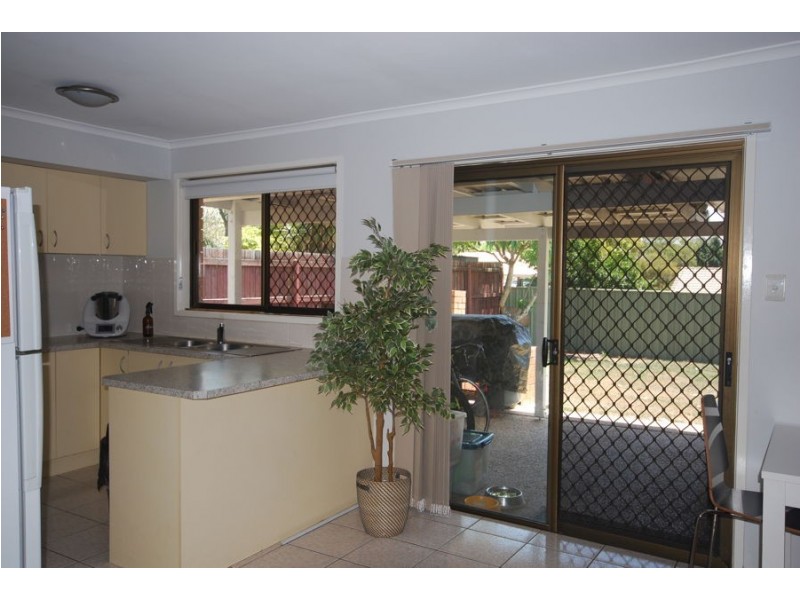 25 Paluna Street, Riverhills QLD 4074