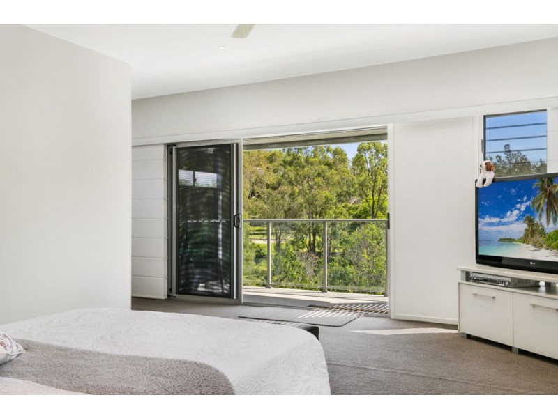 18 Cringle Place, Mount Ommaney QLD 4074