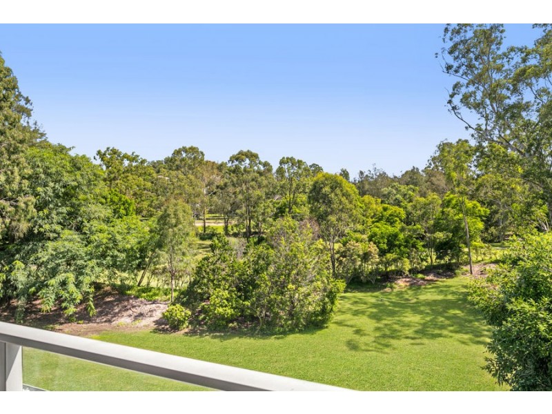 18 Cringle Place, Mount Ommaney QLD 4074