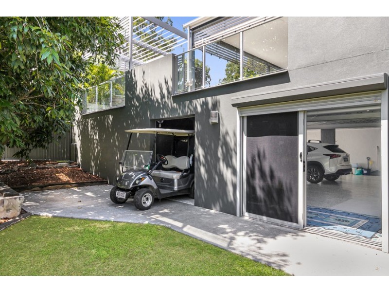 18 Cringle Place, Mount Ommaney QLD 4074