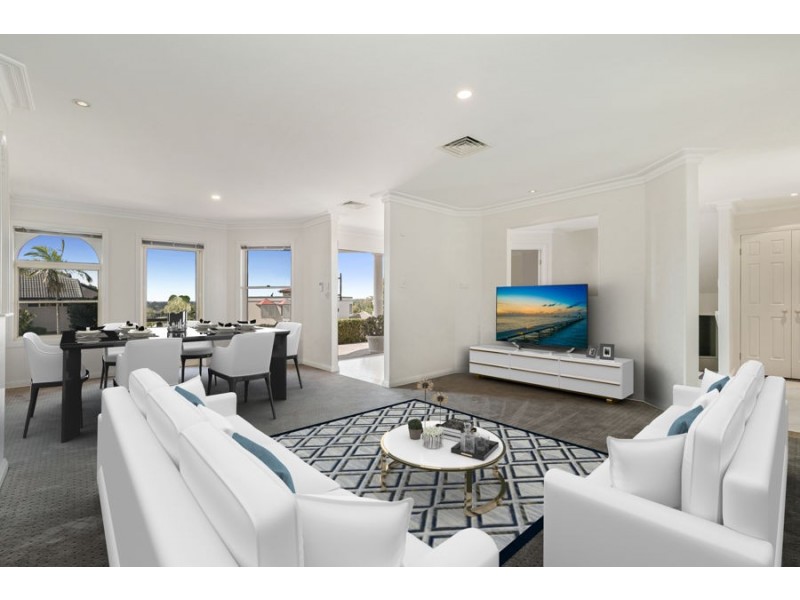 8 Becker Place, Mount Ommaney QLD 4074