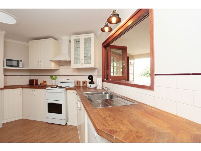 46 Paluna Street, Riverhills QLD 4074