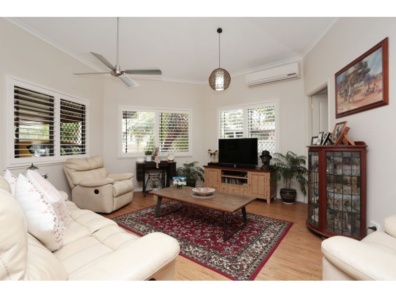 46 Paluna Street, Riverhills QLD 4074