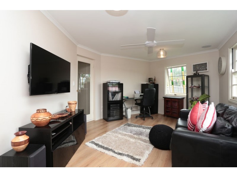 46 Paluna Street, Riverhills QLD 4074