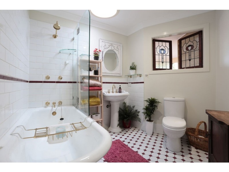 46 Paluna Street, Riverhills QLD 4074