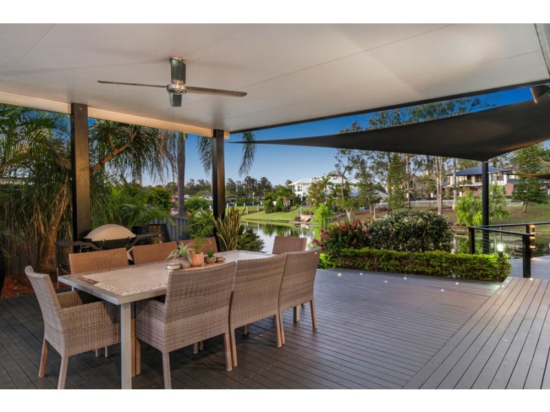 15 Baikal Place, Westlake QLD 4074