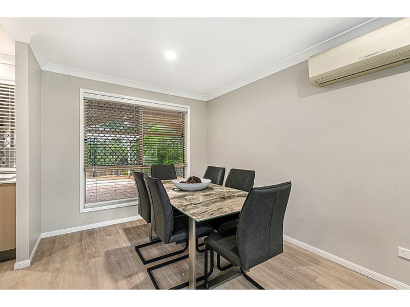 27 Dove Tree Crescent, Sinnamon Park QLD 4073