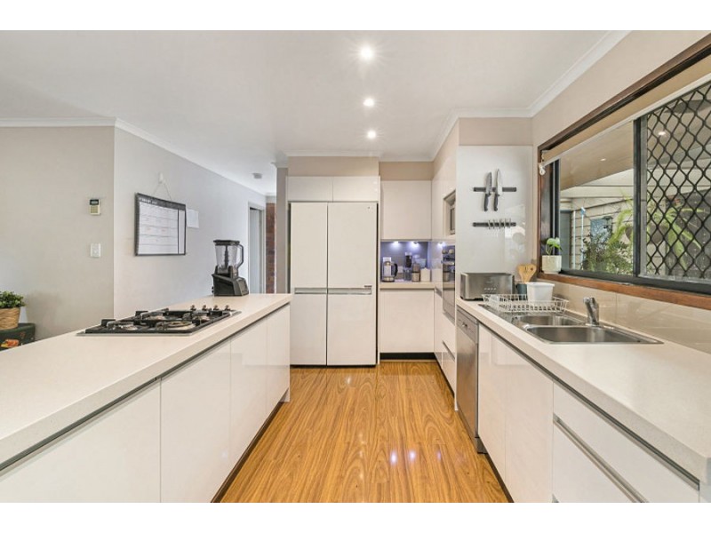 18 Langlo Street, Riverhills QLD 4074