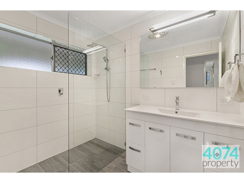 353 Sumners Road, Riverhills QLD 4074