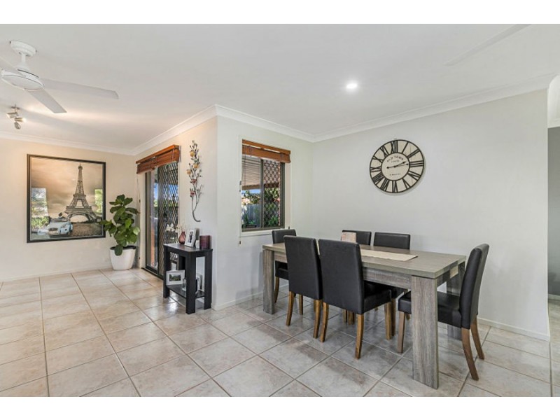 48 Paluna Street, Riverhills QLD 4074