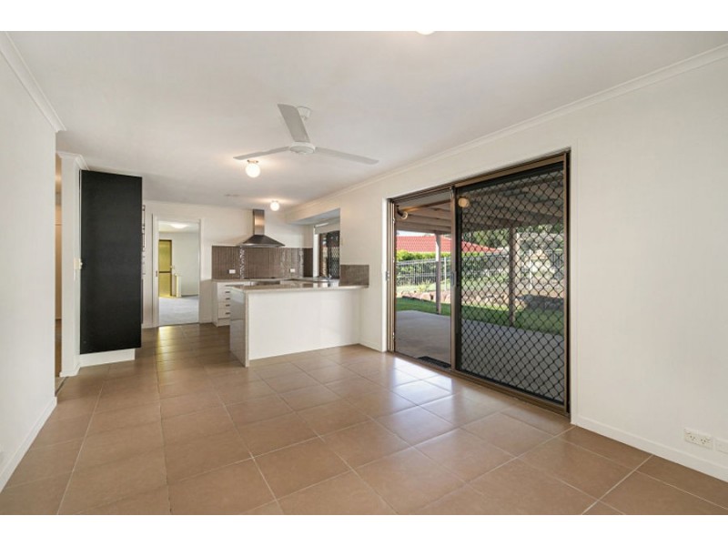 9 Parwan Close, Riverhills QLD 4074