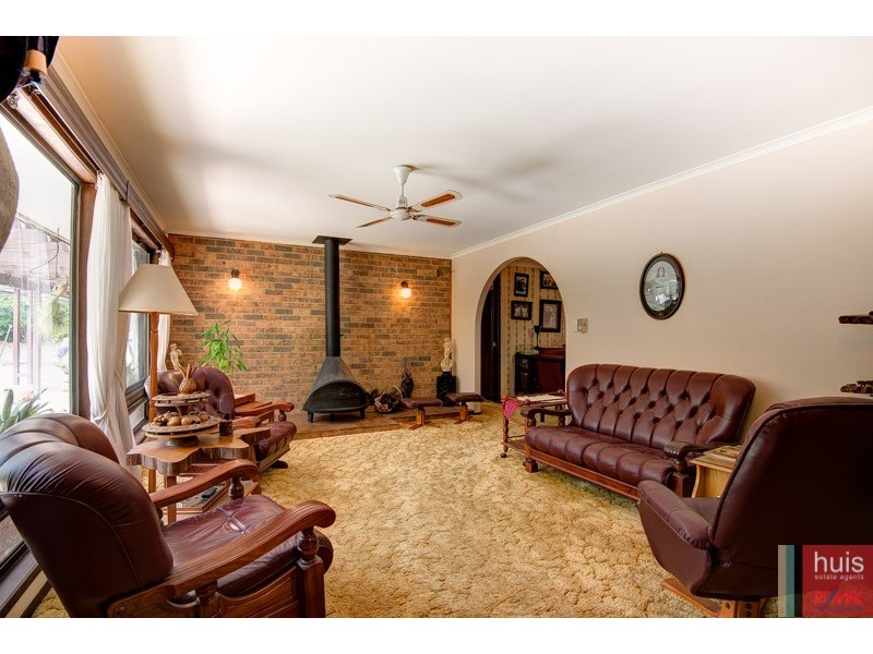 457 Grassdale Rd, Gumdale QLD 4154