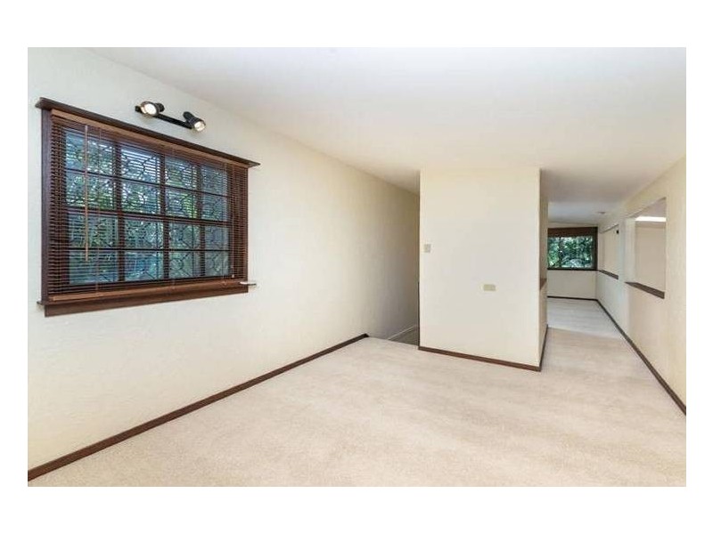 9 Blackstone Street, Indooroopilly QLD 4068