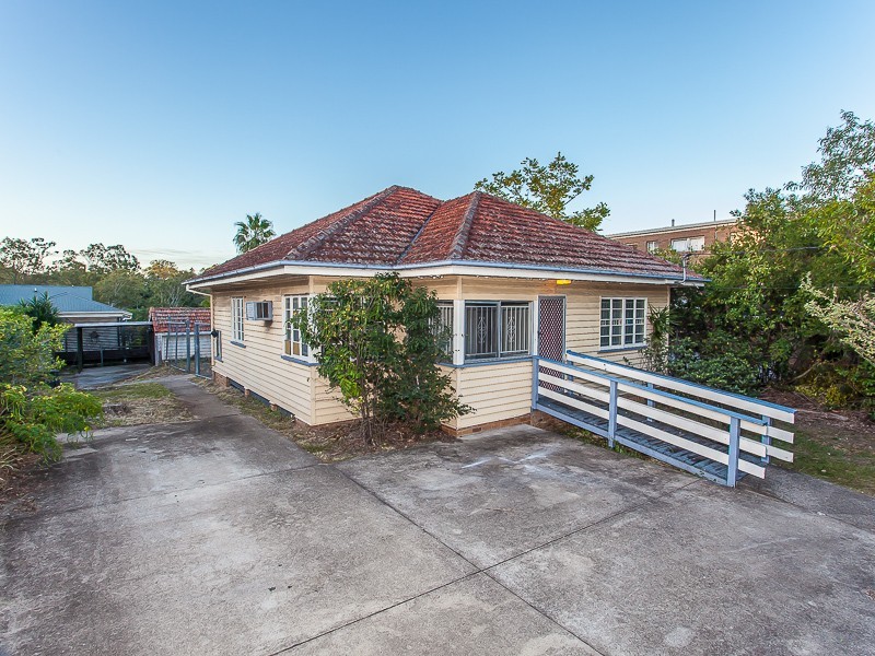 9 Stanley Terrace, Taringa QLD 4068