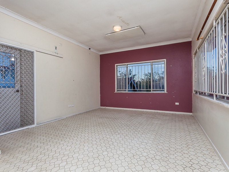 9 Stanley Terrace, Taringa QLD 4068